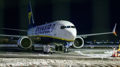 Nie decydowali się na lądowanie. Zima paraliżuje lotnisko w Gdańsku