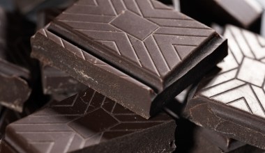 Nie dość, że uwalnia endorfiny i chroni serce, to jeszcze opóźnia starzenie. Grzechem byłoby jej nie jeść