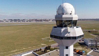 Nie dron, a mała awionetka zakłóciła ruch na Okęciu