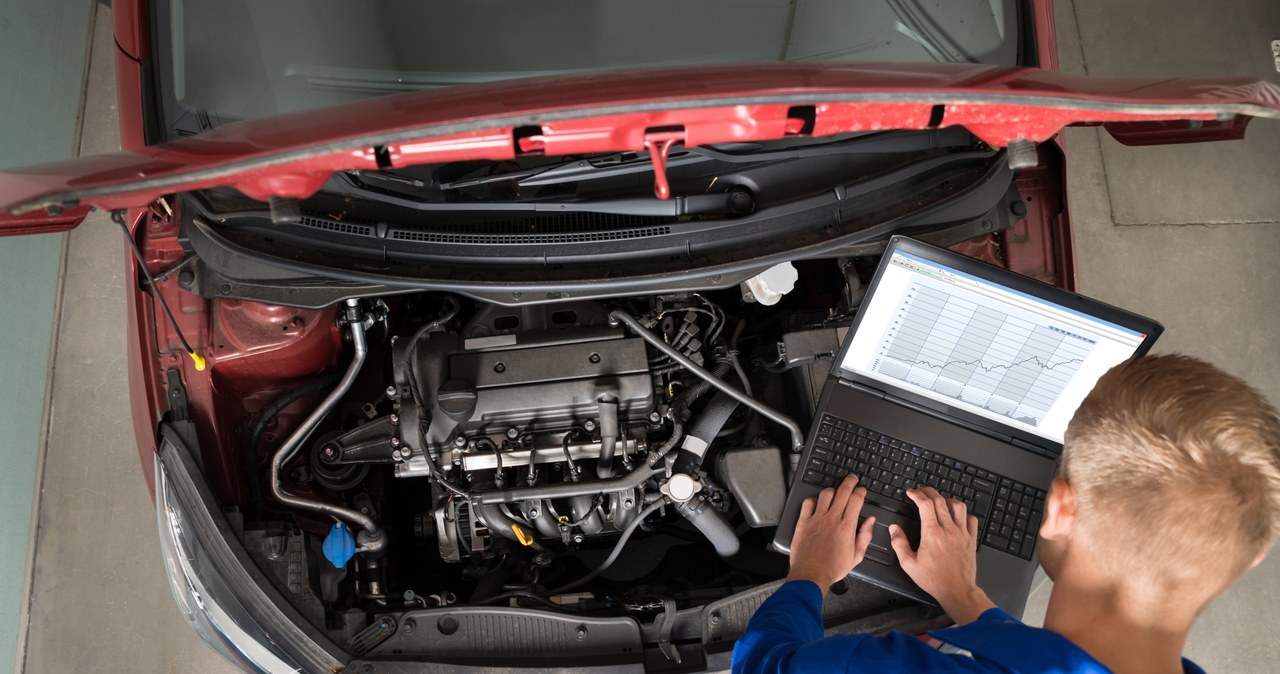 Nie każda usterka wykryta w czasie badania technicznego sprawi, że auto odjedzie z negatywnym wynikiem. /123RF/PICSEL