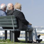 Nie każdy może z niej skorzystać. Czy opłaca się przejść na wcześniejszą emeryturę?