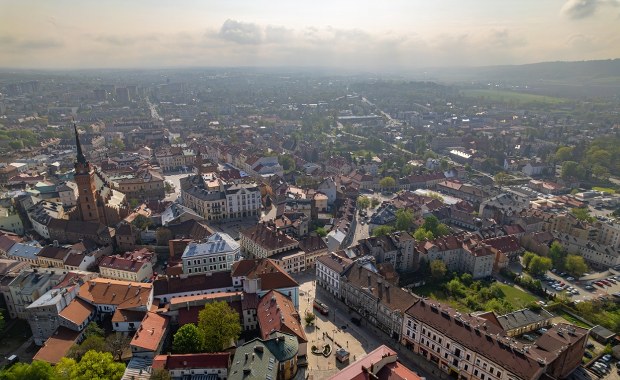 Nie Kraków, nie Warszawa. Oto najbardziej niedoceniane miasta w Polsce według AI