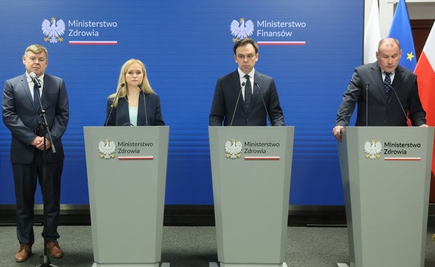 "Nie kryję emocji...". Audyt ujawnił błędy w zamówieniach szczepionek Pfizer