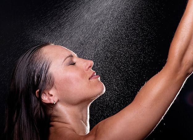 Nie ma co się oszukiwać, biorąc prysznic wcale nie oszczędzamy wody /&copy; Panthermedia
