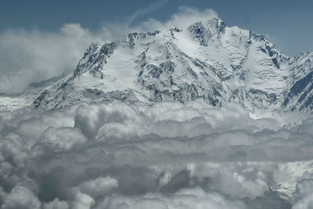 Nie ma kontaktu z dwoma himalaistami na Nanga Parbat. Byli na wysokości 6300 m