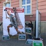 "Nie ma naszej zgody na sprzedaż przyrody". Aktywiści protestują we Wrocławiu