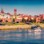 "Nie ma pieca, śpię w kożuchu". Mieszkańcy toruńskich bloków marzną bez ogrzewania