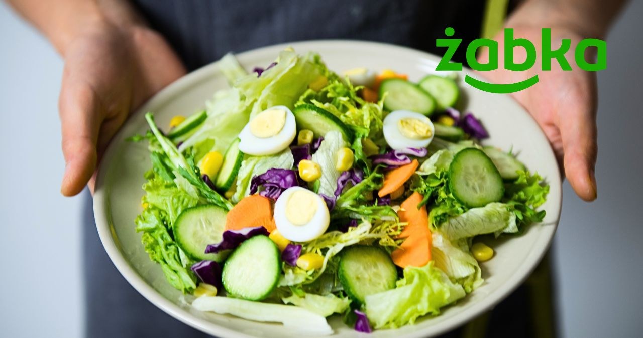 Nie masz czasu, ale chcesz jeść zdrowo? Żabka zna sposób! /CanvaPro /INTERIA.PL