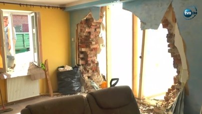 Nie miał prawa jazdy, był pijany, wjechał w dom. Niebezpieczny wypadek na Warmii