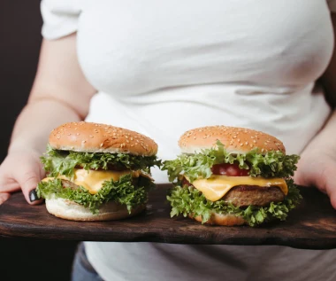 Nie możesz przestać jeść? Nadmierny apetyt może być objawem choroby