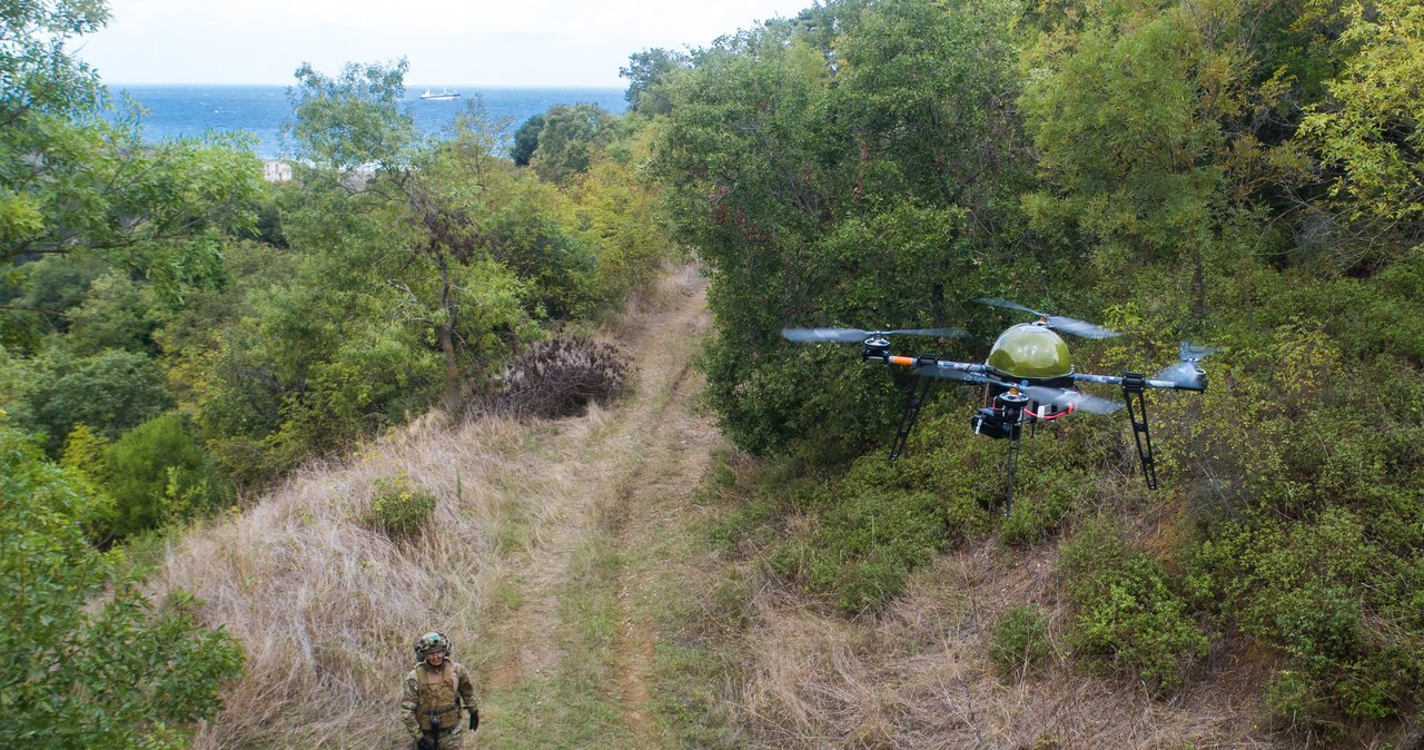 Nie można uciec przed dronem - przekonał się o tym jeden z rosyjskich żołnierzy /Muhammed Enes Yildirim/Anadolu Agency /Getty Images