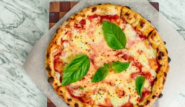 Nie musisz jechać do Włoch na pizzę neapolitańską. Tak zrobisz ją samodzielnie 