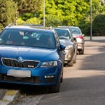 Nie musisz już dzwonić. Polacy mają nowy sposób na źle zaparkowane auta