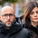 "Nie myślę o niczym innym". Właściciel baru z Crans-Montany zabrał głos