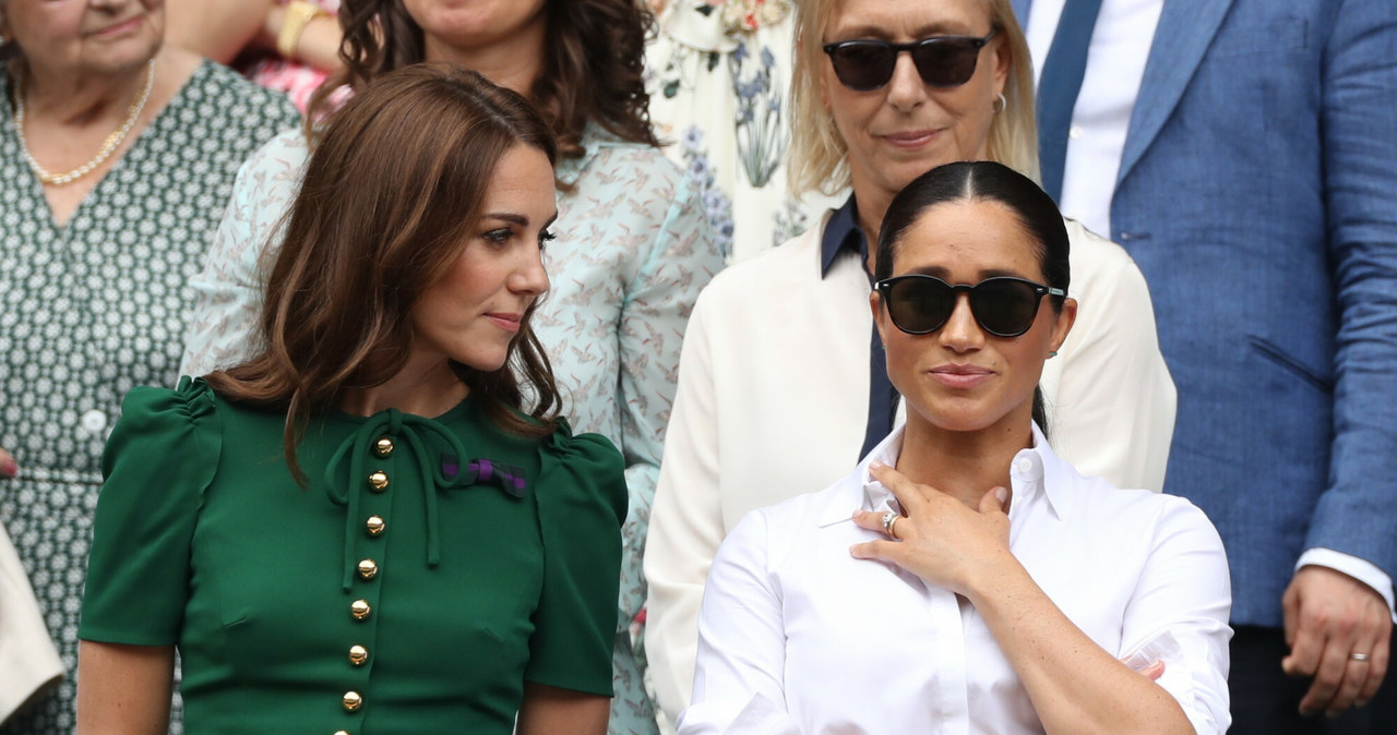 Nie od dziś wiadomo, że księżna Kate i Meghan Markle nie pałają do siebie sympatią /Stephen Lock /Polaris Images/East News /East News