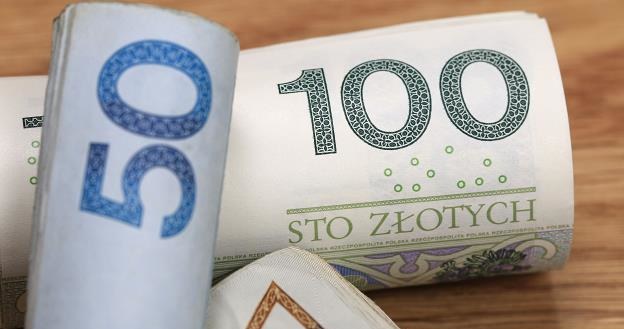 Nie opłaca się trzymać pieniędzy na ROR /&copy;123RF/PICSEL