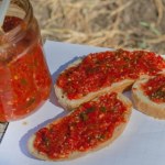 Nie pasztet i nie pasta jajeczna. Najlepsze smarowidło do chleba robię z papryki i kilku dodatków