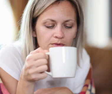 Nie pij na wieczór. Utrudnia zasypianie, rozbija organizm. Nie chodzi o kawę