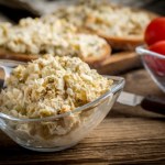 Nie potrzeba ani masła, ani wędliny. Pasta do kanapek ma dużo białka i super dodatki