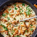 Nie potrzebujesz mięsa, ten sos można jeść z makaronem, ryżem, ziemniakami. Główny składnik ma niepowtarzalny smak