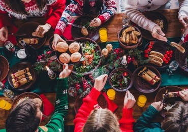 Nie przejadaj się w święta. Kiedy organizm mówi dość?