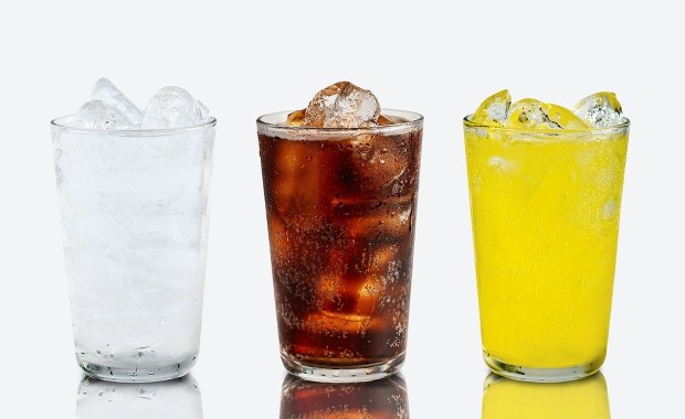 Nie przesadzaj z zimnym w upały. Zagrożenie zamiast ulgi?