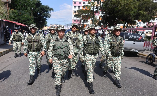 "Nie przetrwalibyśmy dwóch godzin". Co zrobią, gdy Trump zaatakuje?