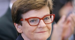 "Nie robię takich rzeczy". Posłanka KO wydała oświadczenie po aferze z karetką