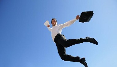 Nie skończyli studiów, zarobili fortuny