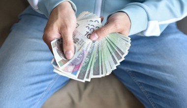 Nie skreślili ani jednej liczby, a wygrali. Będą dostawać pieniądze przez 20 lat