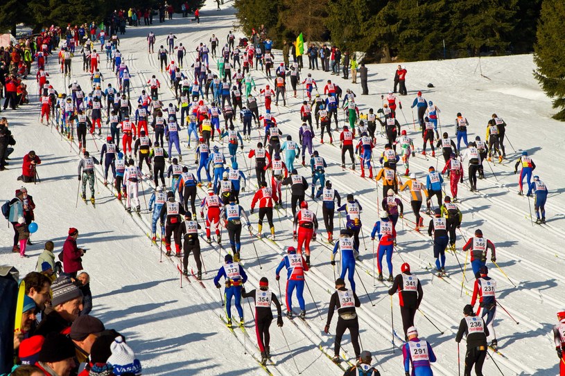 Nie słabnie moda na bieganie na nartach /MARCIN OLIVA SOTO /Reporter
