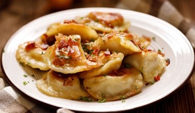 Nie trać czasu w kuchni! Gotowe pierogi i krokiety aż -50% taniej!