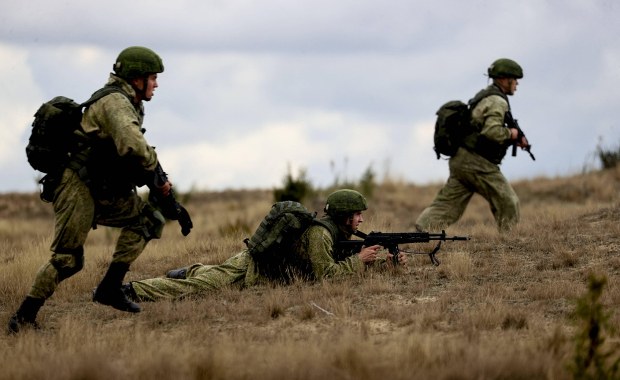 Nie tylko Białoruś. Kogo Kreml ściągnął na manewry Zapad-2025?