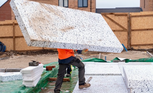 Nie tylko ceny paliw. Wojna z Iranem mocno uderza też w budowlankę 