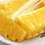 Nie tylko słodki smak! Oto 10 niesamowitych korzyści z jedzenia ananasa