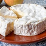 Nie tylko smak? Jakie właściwości ma ser camembert?