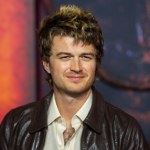 Nie tylko "Stranger Things". Uwielbiany aktor jest autorem popularnego utworu