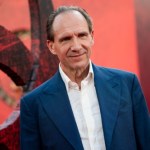 "Nie umiem czytać nut". Jak brytyjski gwiazdor nauczył się dyrygowania?