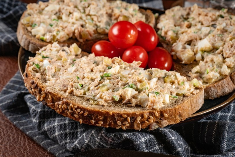 Nie unikaj tej ryby, ma bardzo dużo żelaza i witaminy D3. Robię z niej wybitną pastę do kanapek