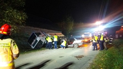 Nie ustąpili pierwszeństwa, uderzyli w tira. Jest śledztwo ws. wypadku, w którym zginęły 4 osoby