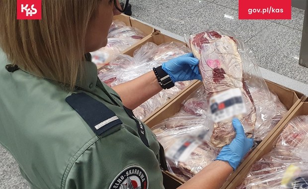 Nie uwierzysz, co celnicy znaleźli w walizkach turystów z Bliskiego Wschodu