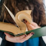 Nie uwierzysz, co niektórzy robią z książkami. Nawet ma to swoją nazwę