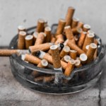 Nie uwierzysz, do czego można wykorzystać niedopałki papierosów