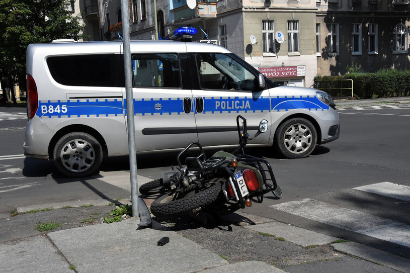 Nie warto jeździć motocyklem bez uprawnień i OC (fot. ilustracyjne) /PIOTR KRZYZANOWSKI / POLSKA PRESS /East News