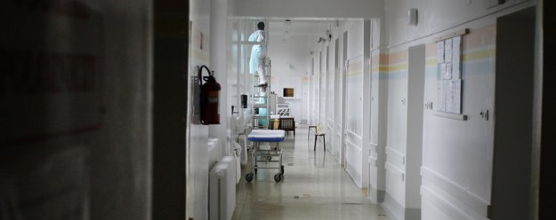 Nie we wszystkich szpitalach kobiety mogą liczyć na zastrzyk przeciwbólowy /Andrzej Grygiel /PAP