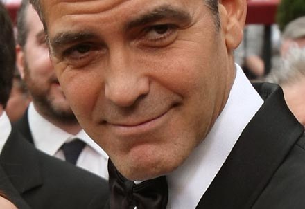 "Nie wiem, skąd to się wzięło" - mówi Clooney. /AFP