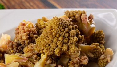 Nie wiemy, jak go jeść, więc rzadko kupujemy. Tymczasem potrafi rozruszać jelita i obniżyć cukier