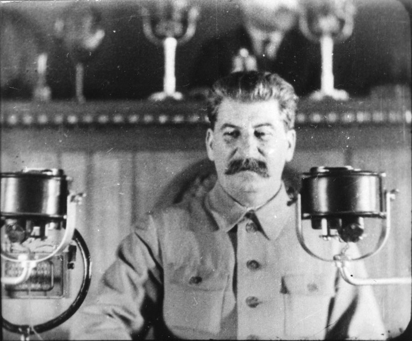 "Nie wiemy na przykład, co myślał o zrywie Stalin". Bez wątpienia wybuch powstania był na rękę sowieckiemu dyktatorowi /Fine Art Images/Image State /East News