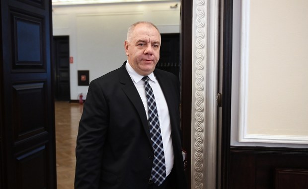 Nie wszystkie spółki Skarbu Państwa dla Sasina. Część ministrów zachowa "strefy wpływów" 