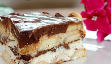 Nie wymaga pieczenia, a smakuje obłędnie. Miłośnicy tiramisu będą się zajadać 